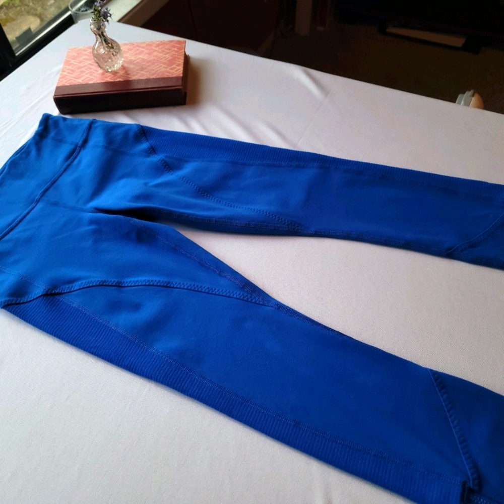 Lululemon Size 2, 25" Leggings, Lightly Used